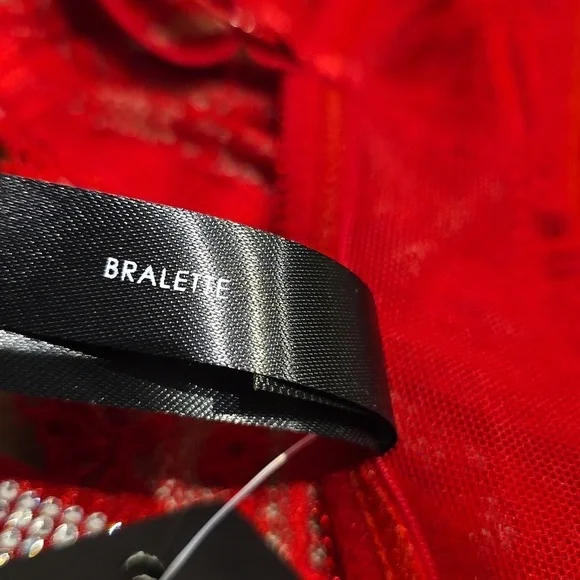 Torrid - Diamante Lace Wireless Bralette in Jester Red​​​​ - Picture 11 of 14